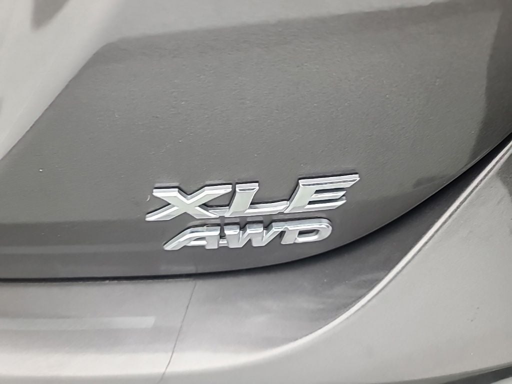 2024 Toyota CAMRY XLE