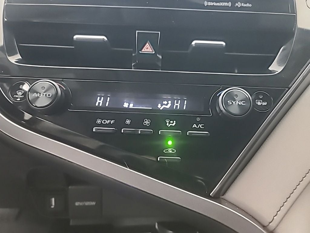 2024 Toyota CAMRY XLE