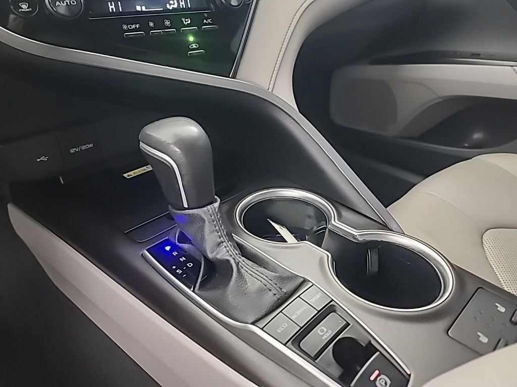 2024 Toyota CAMRY XLE