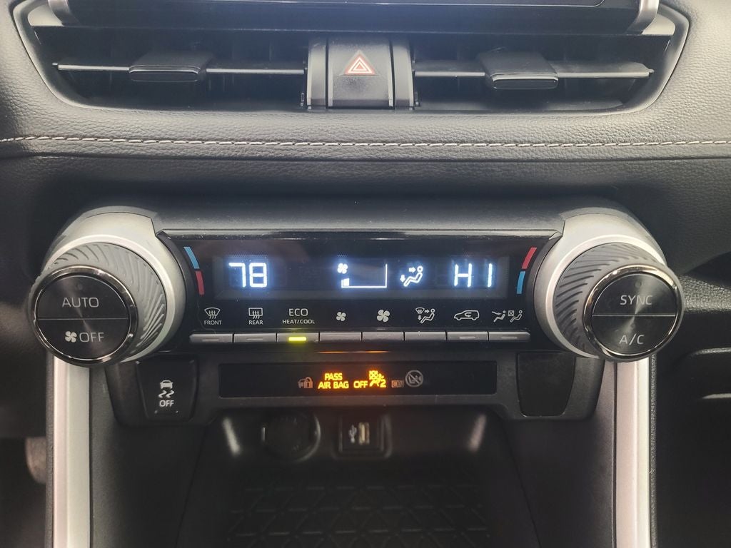 2025 Toyota RAV4 Hybrid LE