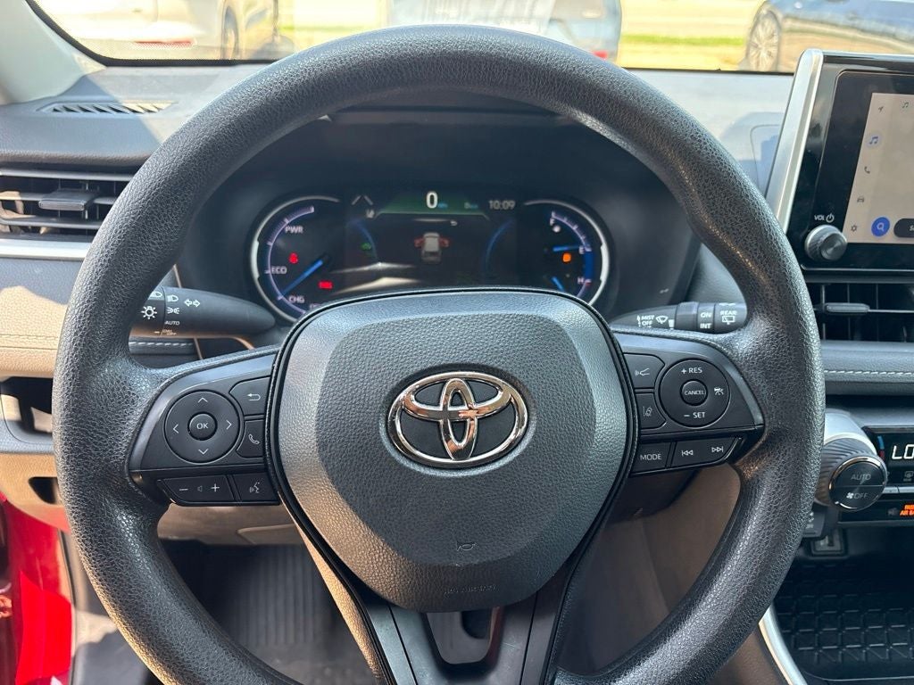 2025 Toyota RAV4 Hybrid XLE