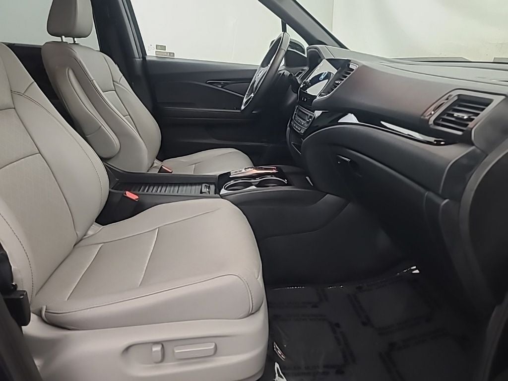 2023 Honda Passport Elite