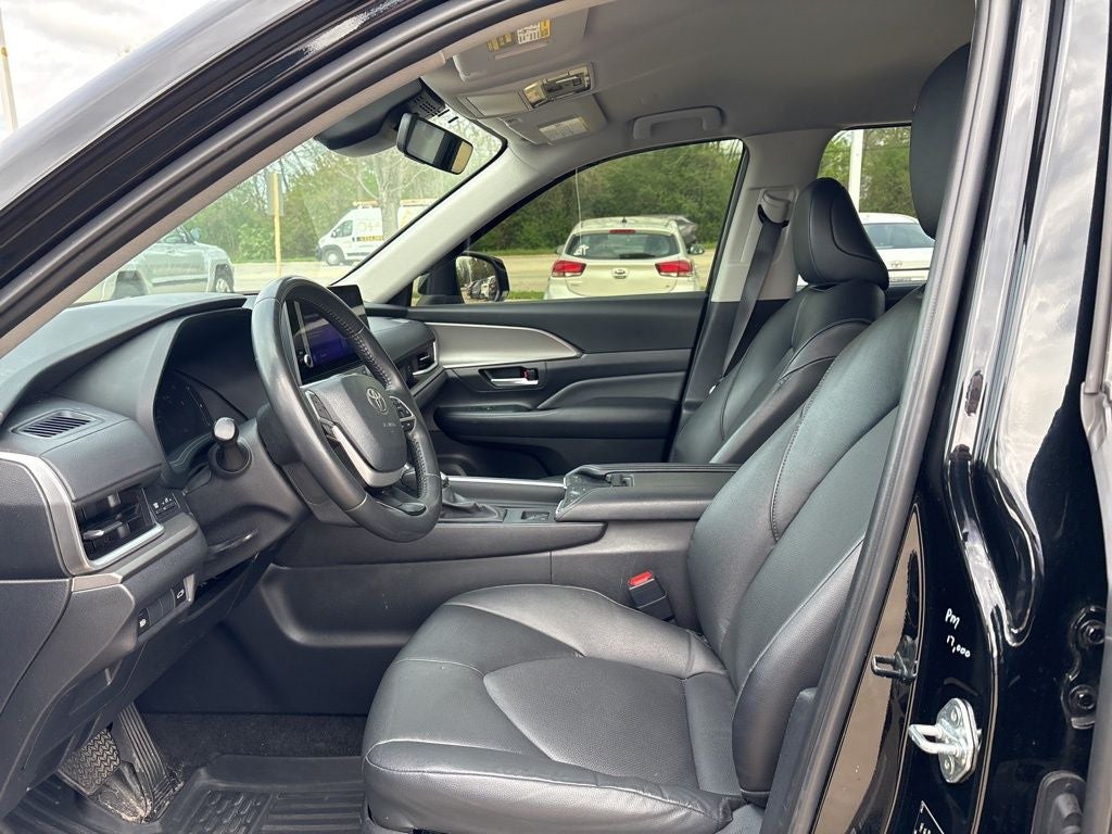 2024 Toyota GRAND HIGHLANDER XLE