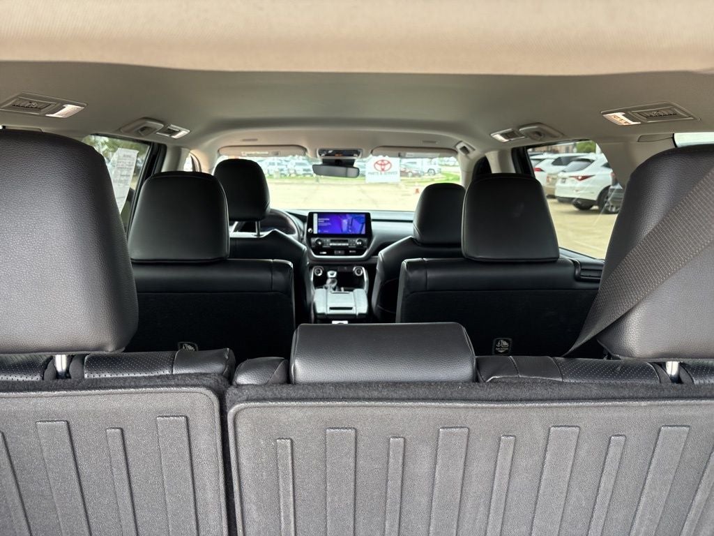 2024 Toyota GRAND HIGHLANDER XLE