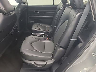 2025 Toyota Grand Highlander XLE