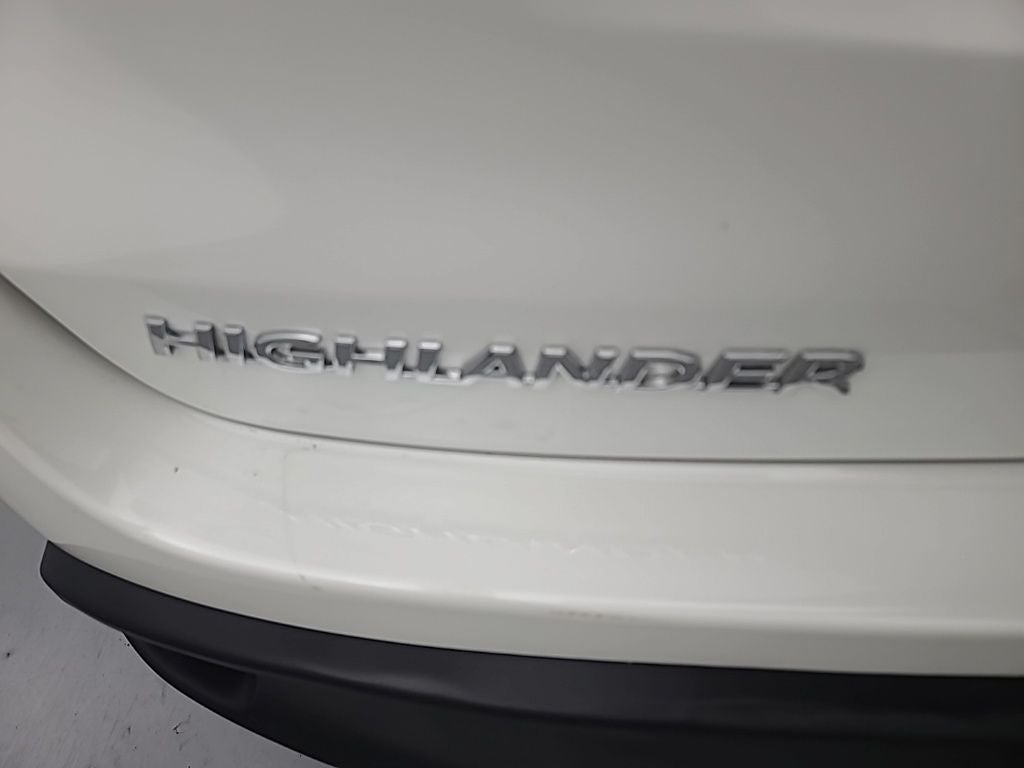 2017 Toyota HIGHLANDER LE Plus