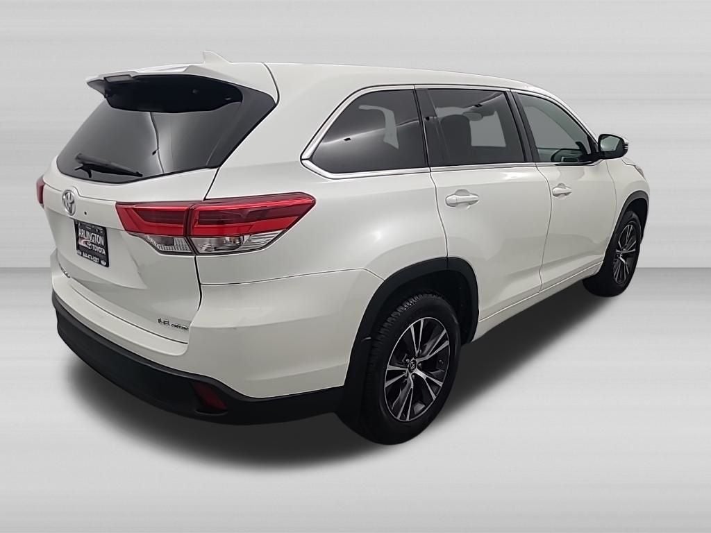 2017 Toyota HIGHLANDER LE Plus