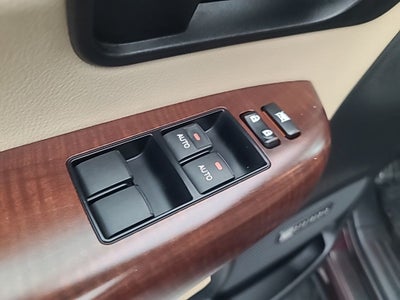 2012 Toyota SEQUOIA Platinum