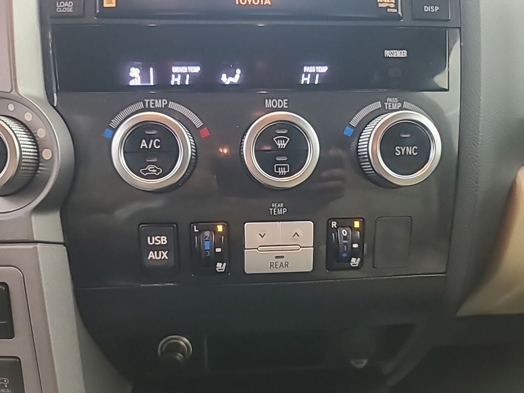 2012 Toyota SEQUOIA Platinum