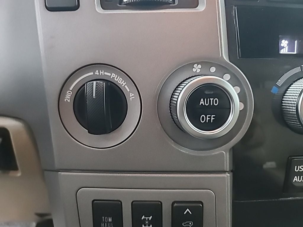 2012 Toyota SEQUOIA Platinum