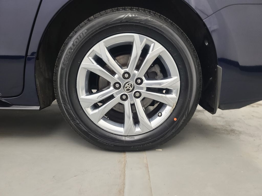 2021 Toyota Sienna Platinum 7 Passenger