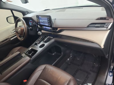 2021 Toyota Sienna Platinum 7 Passenger