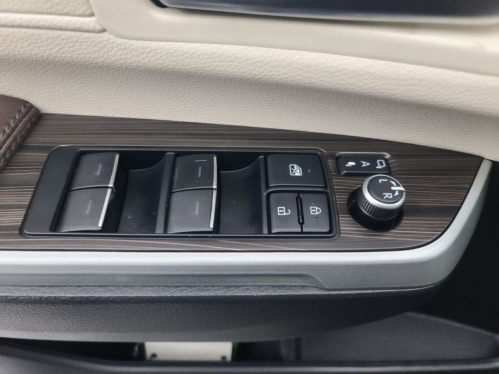 2021 Toyota Sienna Platinum 7 Passenger
