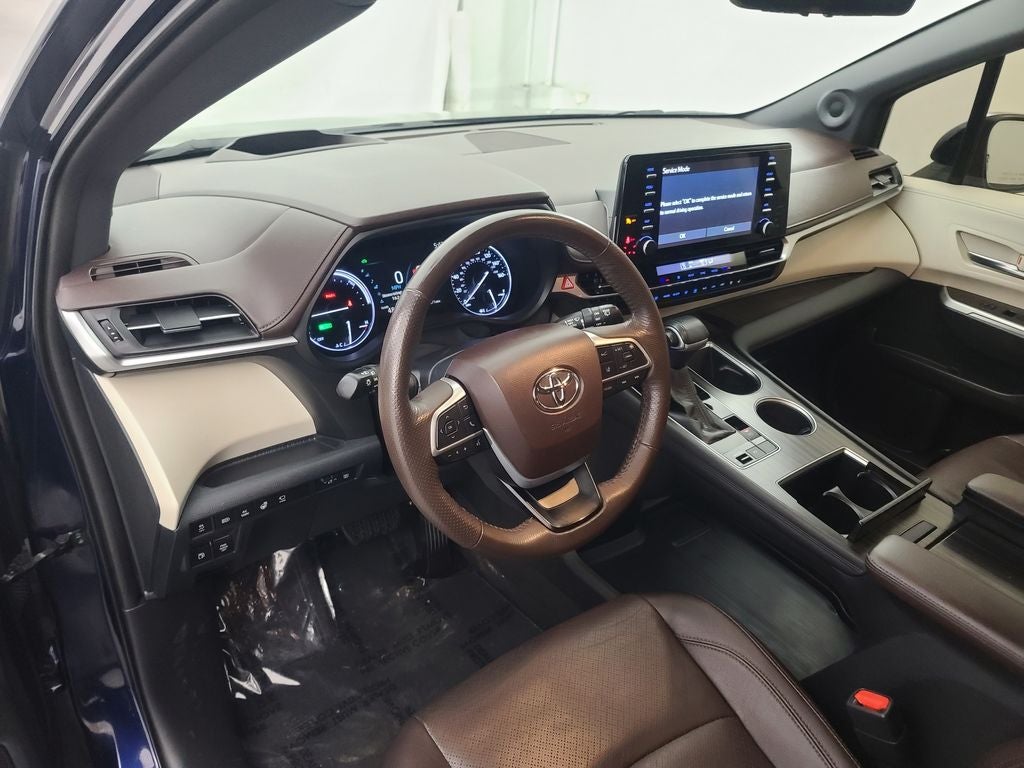 2021 Toyota Sienna Platinum 7 Passenger