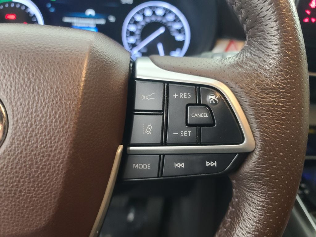 2021 Toyota Sienna Platinum 7 Passenger