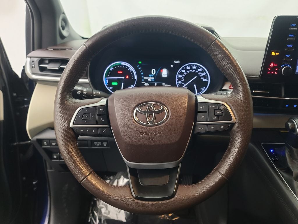 2021 Toyota Sienna Platinum 7 Passenger