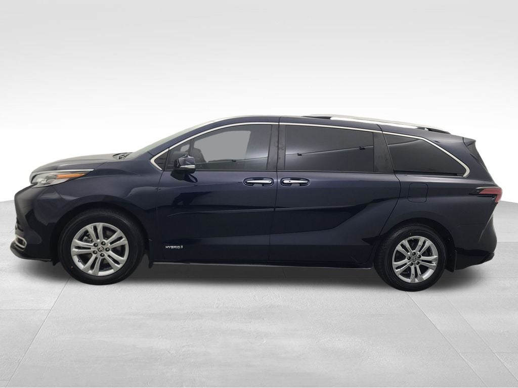 2021 Toyota Sienna Platinum 7 Passenger