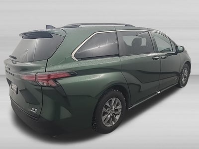 2021 Toyota Sienna XLE