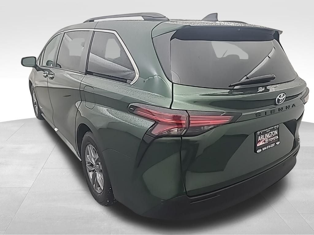 2021 Toyota Sienna XLE
