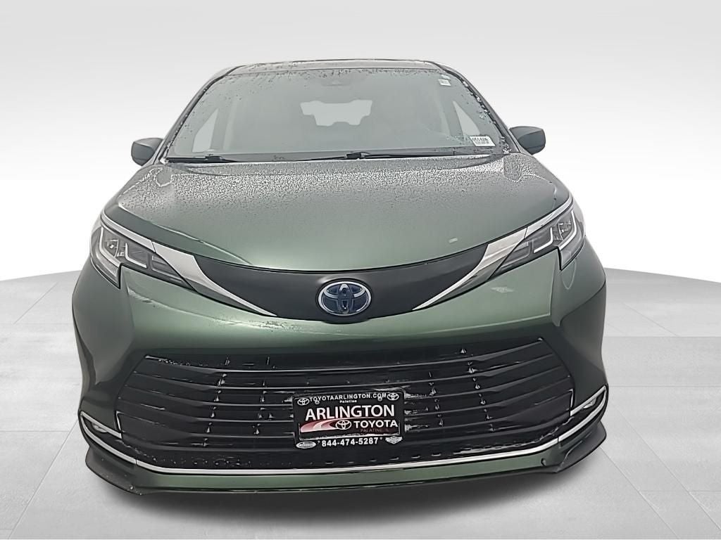 2021 Toyota Sienna XLE