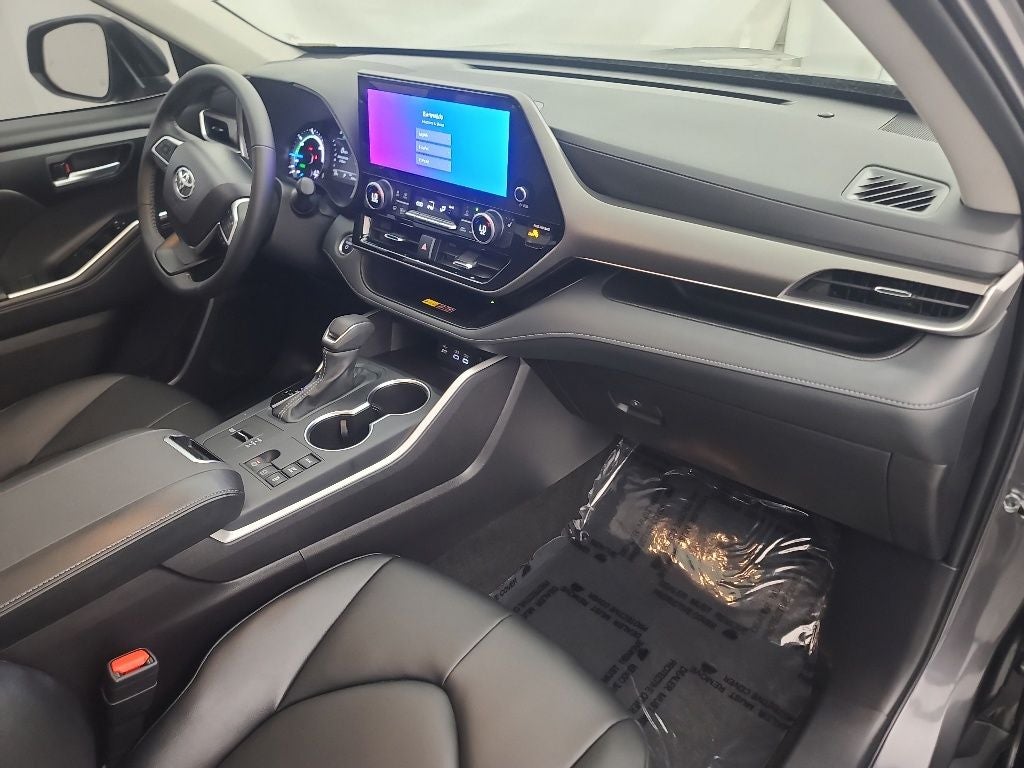 2025 Toyota Highlander Hybrid XLE