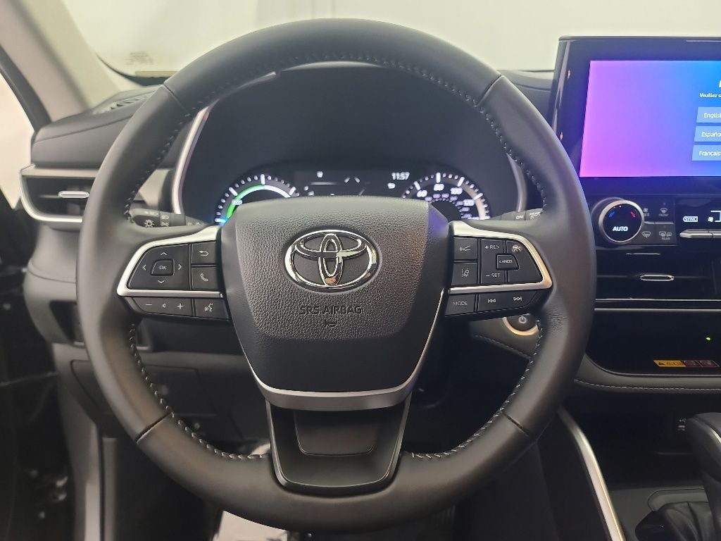 2025 Toyota Highlander Hybrid XLE