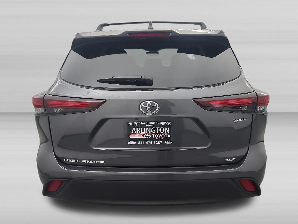 2025 Toyota Highlander Hybrid XLE