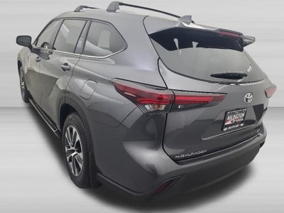 2025 Toyota Highlander Hybrid XLE