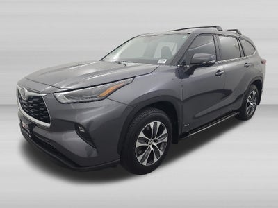 2025 Toyota Highlander Hybrid XLE