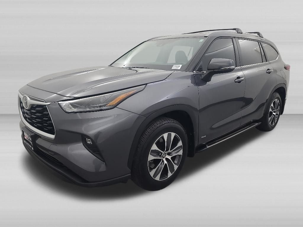 2025 Toyota Highlander Hybrid XLE