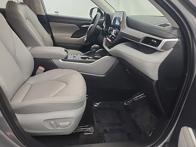 2026 Toyota Highlander XLE