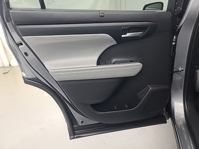 2026 Toyota Highlander XLE