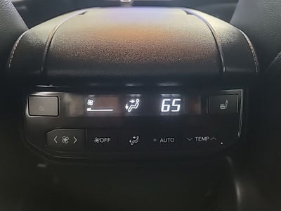 2025 Toyota Highlander Platinum