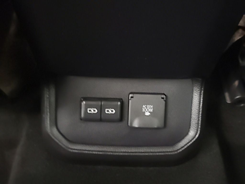 2025 Toyota Highlander Platinum