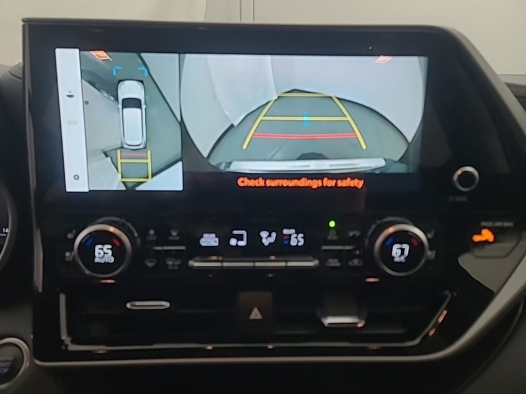 2025 Toyota Highlander Platinum