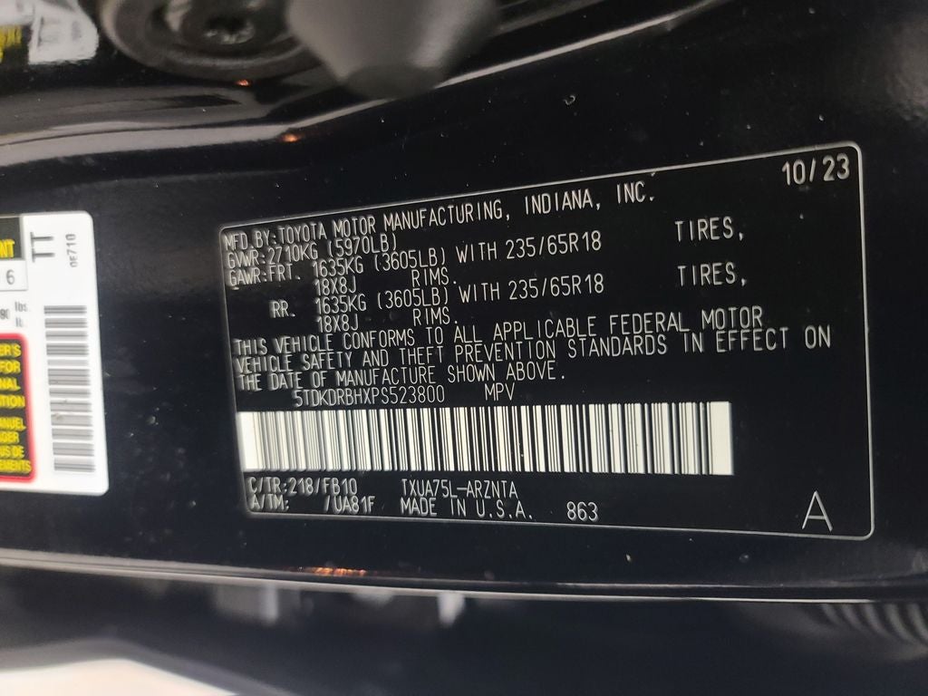 2023 Toyota Highlander LE