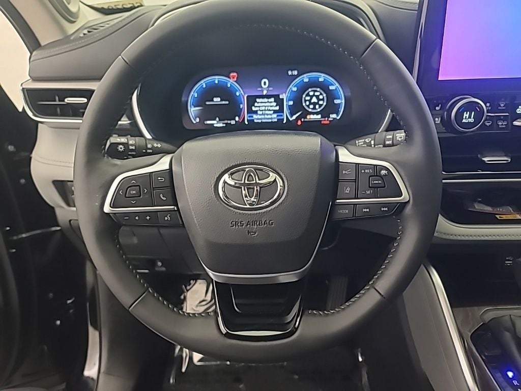 2025 Toyota HIGHLANDER Platinum