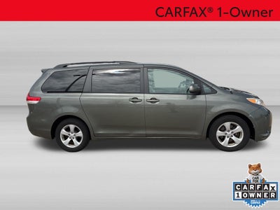 2012 Toyota Sienna LE 8 Passenger