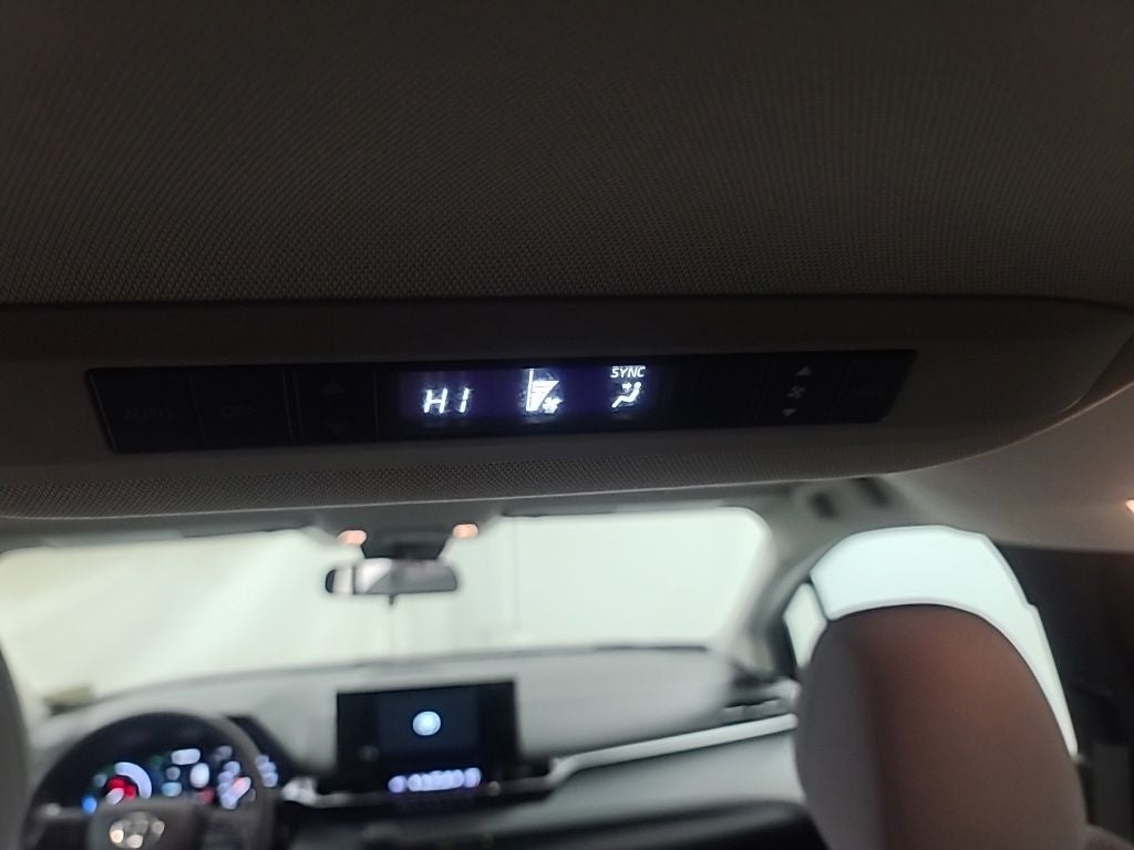 2025 Toyota Sienna LE 8 Passenger
