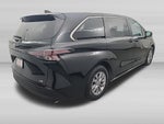 2025 Toyota Sienna LE 8 Passenger