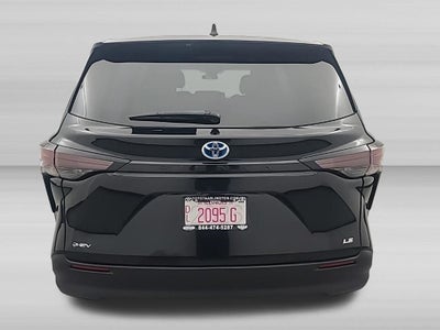 2025 Toyota Sienna LE 8 Passenger