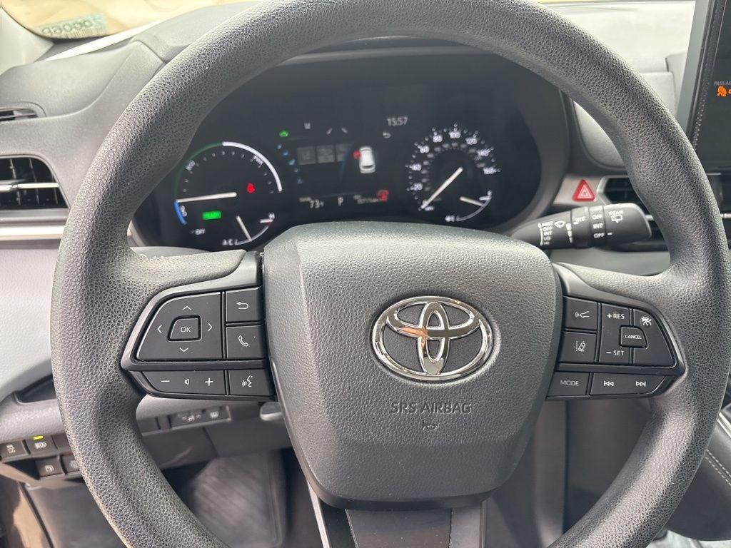 2025 Toyota SIENNA LE LE 8 Passenger