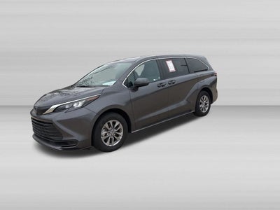 2025 Toyota SIENNA LE LE 8 Passenger