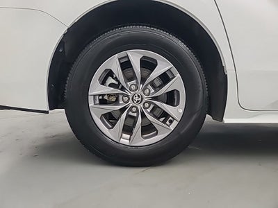 2026 Toyota Sienna LE 8 Passenger