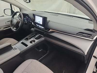 2026 Toyota Sienna LE 8 Passenger