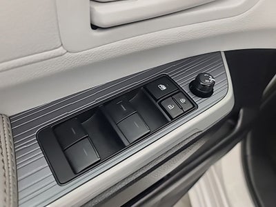 2026 Toyota Sienna LE 8 Passenger
