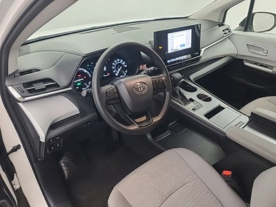 2026 Toyota Sienna LE 8 Passenger