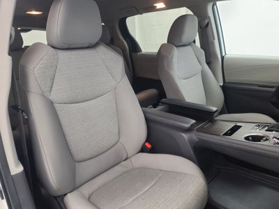 2024 Toyota Sienna LE 8 Passenger