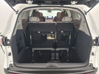 2024 Toyota Sienna LE 8 Passenger