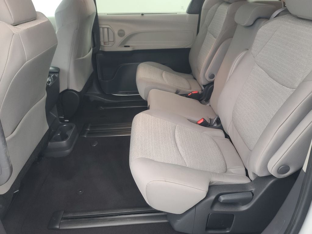 2024 Toyota Sienna LE 8 Passenger
